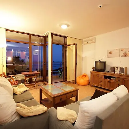 Sea View *